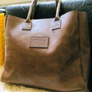 Parker Clay Merkato Signature Tote ✨